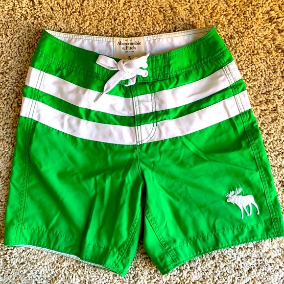 Abercrombie & Fitch men’s board shorts. - Picture 1 of 5